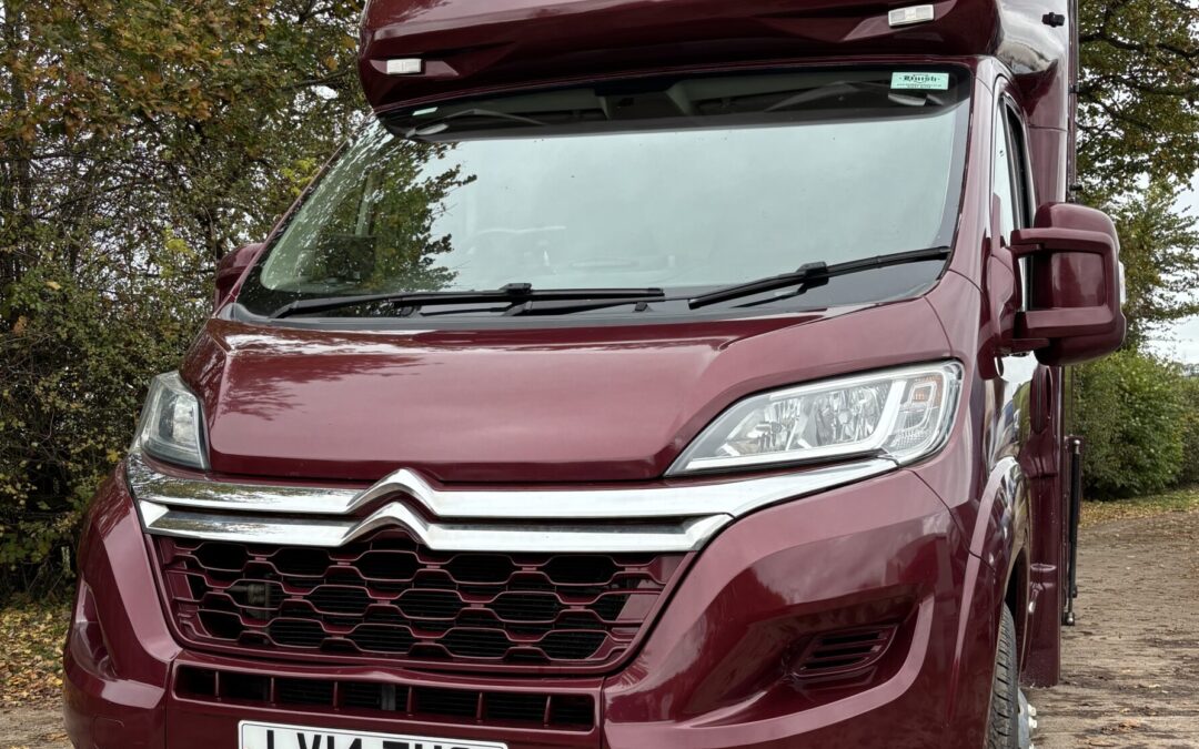 3.5 ton 2 horse Citroen Relay £23,000