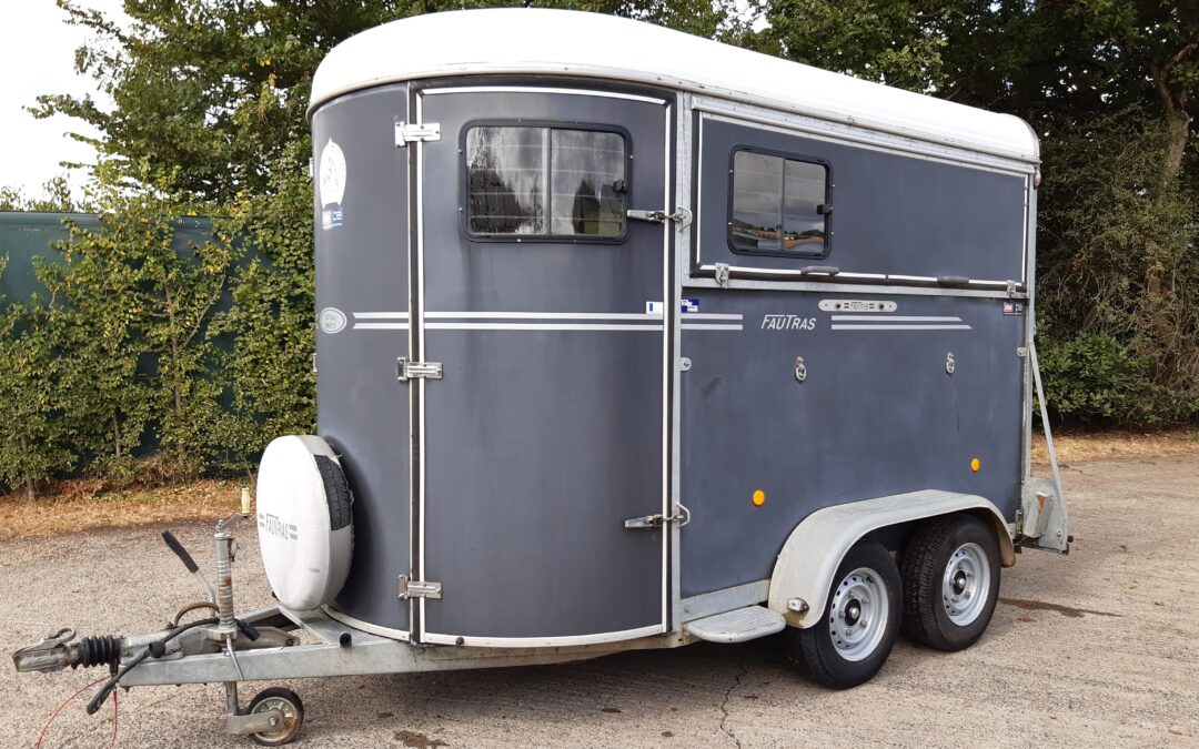 2 Horse Fautras Oblic +2 Trailer £11,250